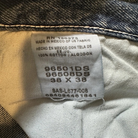 Wrangler Classic Straight Fit  38x38 Men’s Jean Lot of 2 - Picture 8 of 9